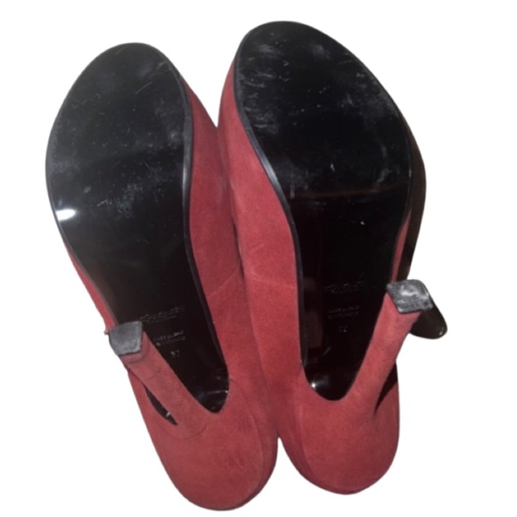 YSL High Heel Pumps - Picture 6 of 7